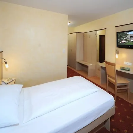 ホテル Wolfringmuehle 4*